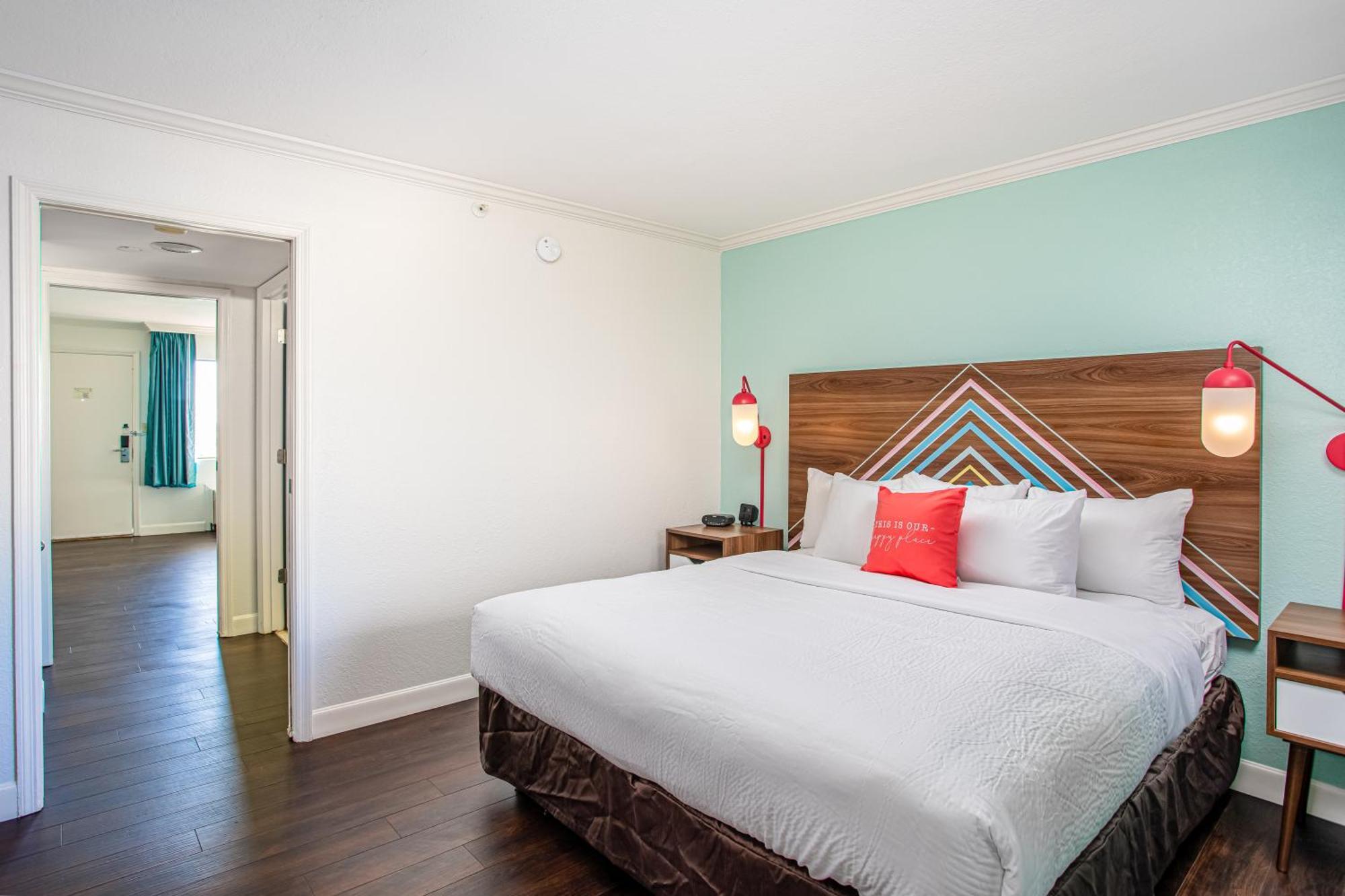 קוקו ביץ' Beachside Hotel And Suites מראה חיצוני תמונה