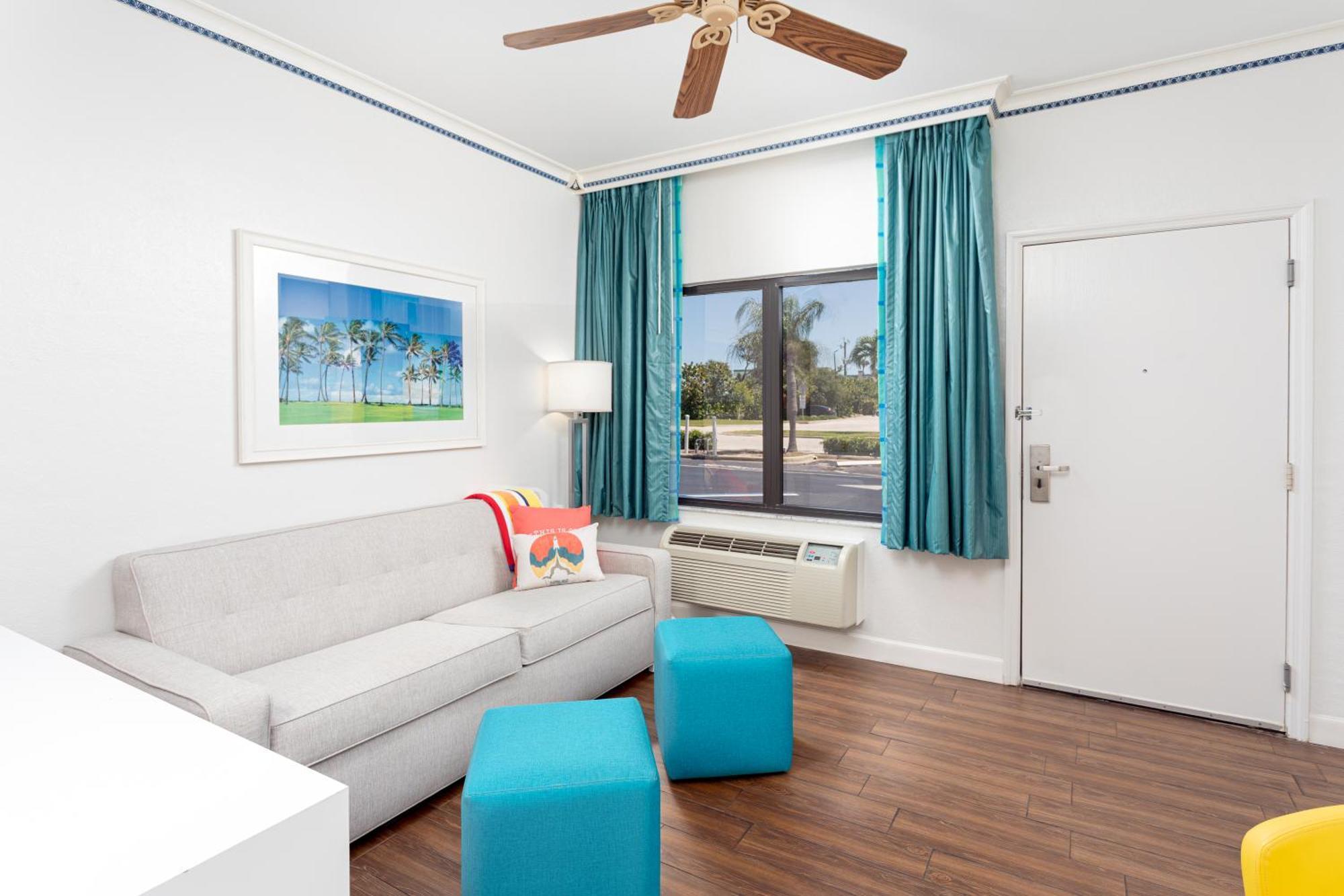 קוקו ביץ' Beachside Hotel And Suites מראה חיצוני תמונה