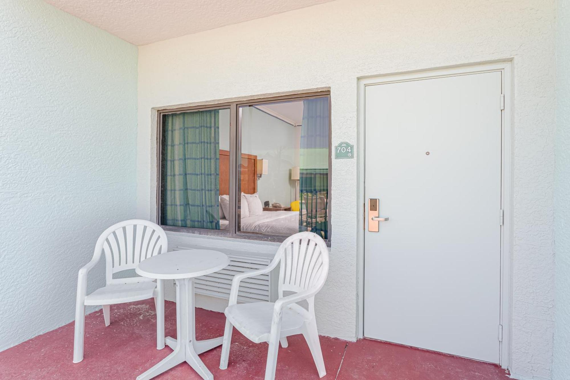 קוקו ביץ' Beachside Hotel And Suites מראה חיצוני תמונה