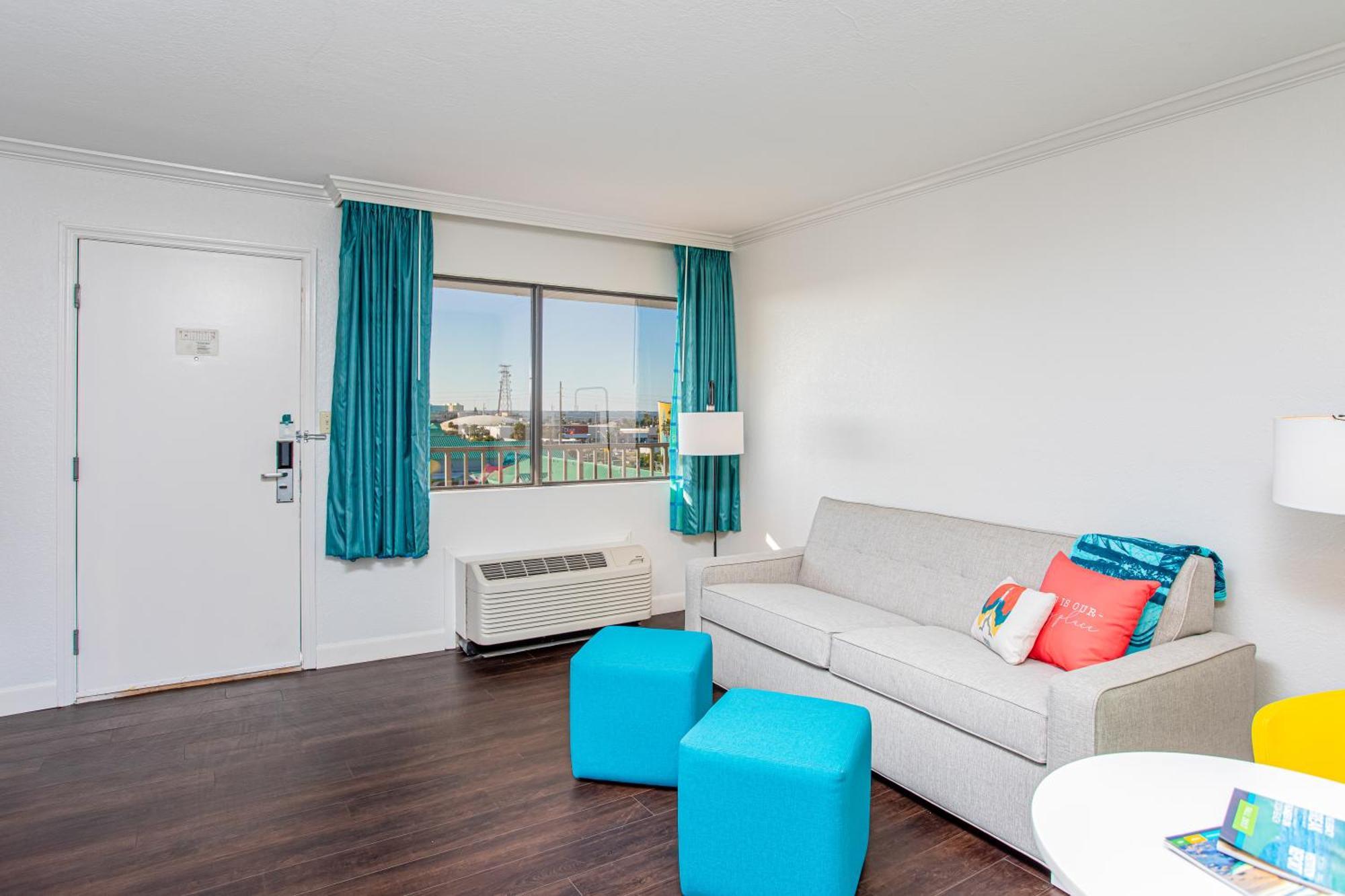 קוקו ביץ' Beachside Hotel And Suites מראה חיצוני תמונה
