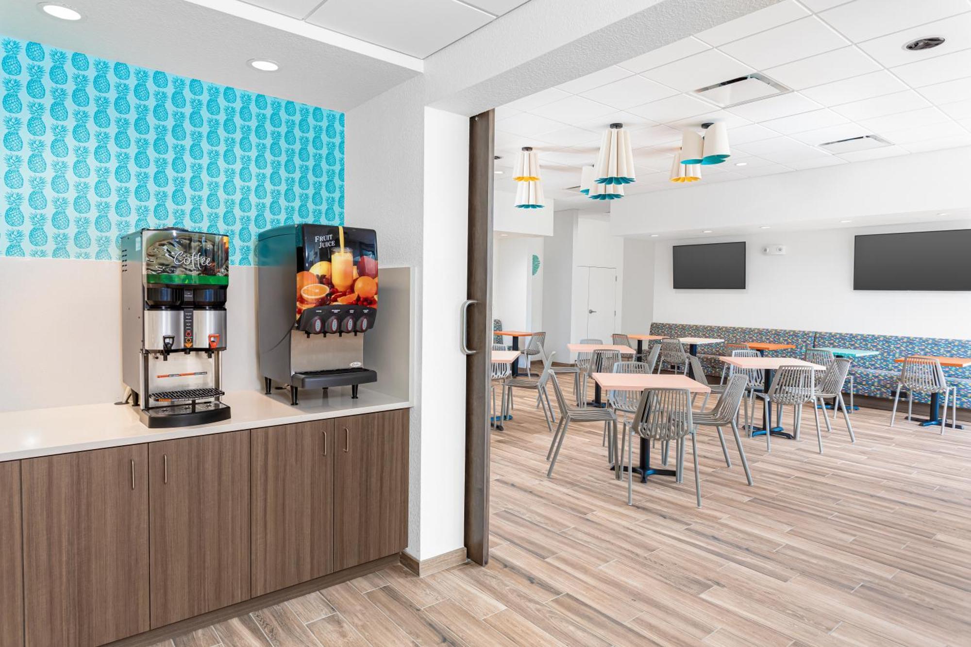 קוקו ביץ' Beachside Hotel And Suites מראה חיצוני תמונה