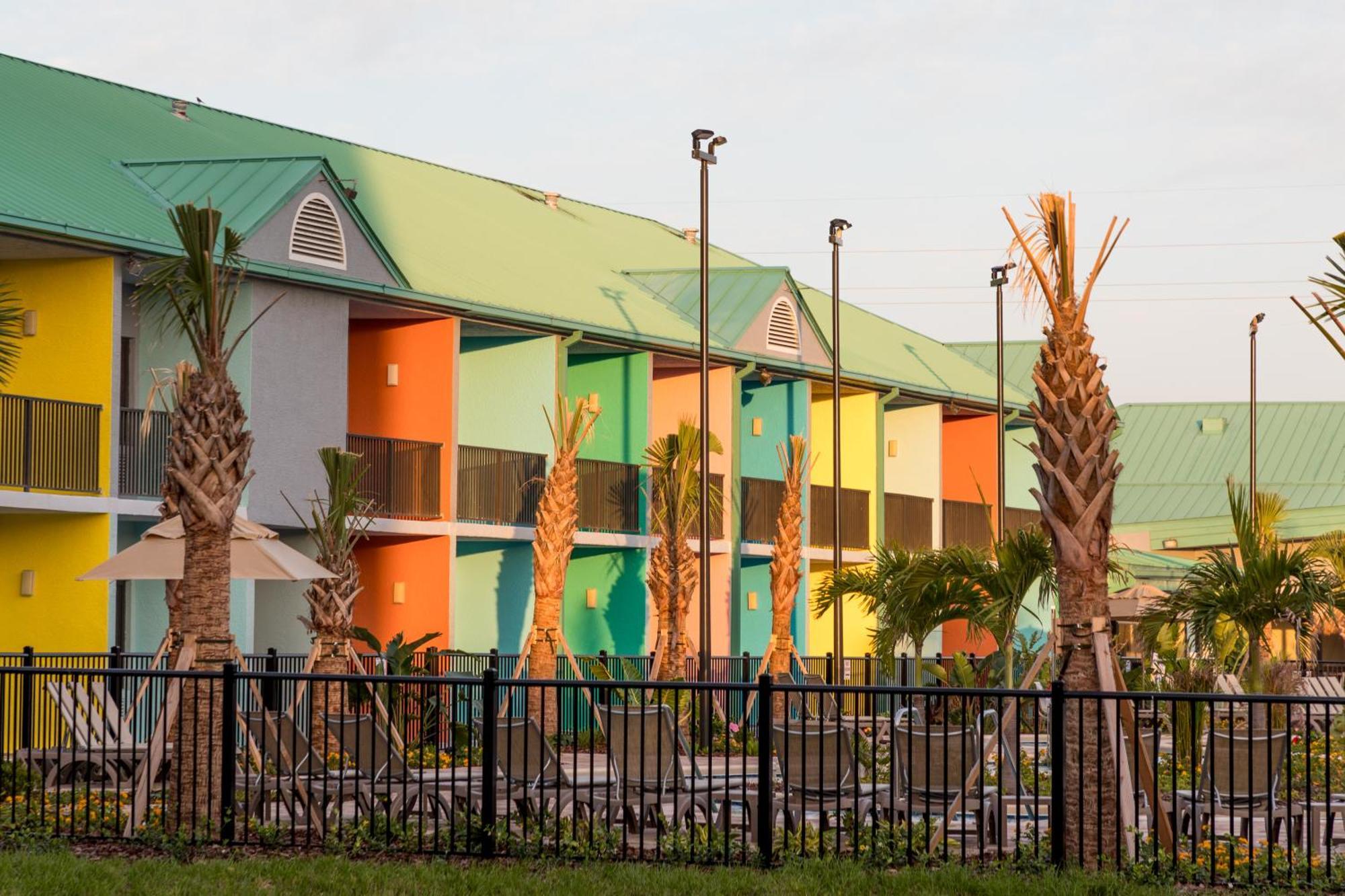 קוקו ביץ' Beachside Hotel And Suites מראה חיצוני תמונה