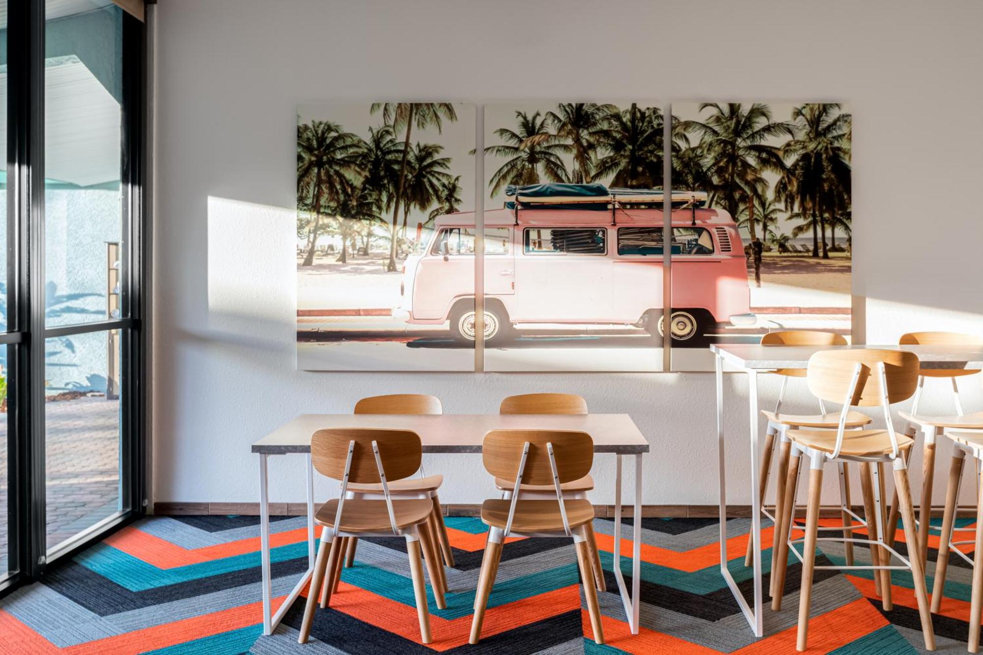קוקו ביץ' Beachside Hotel And Suites מראה חיצוני תמונה